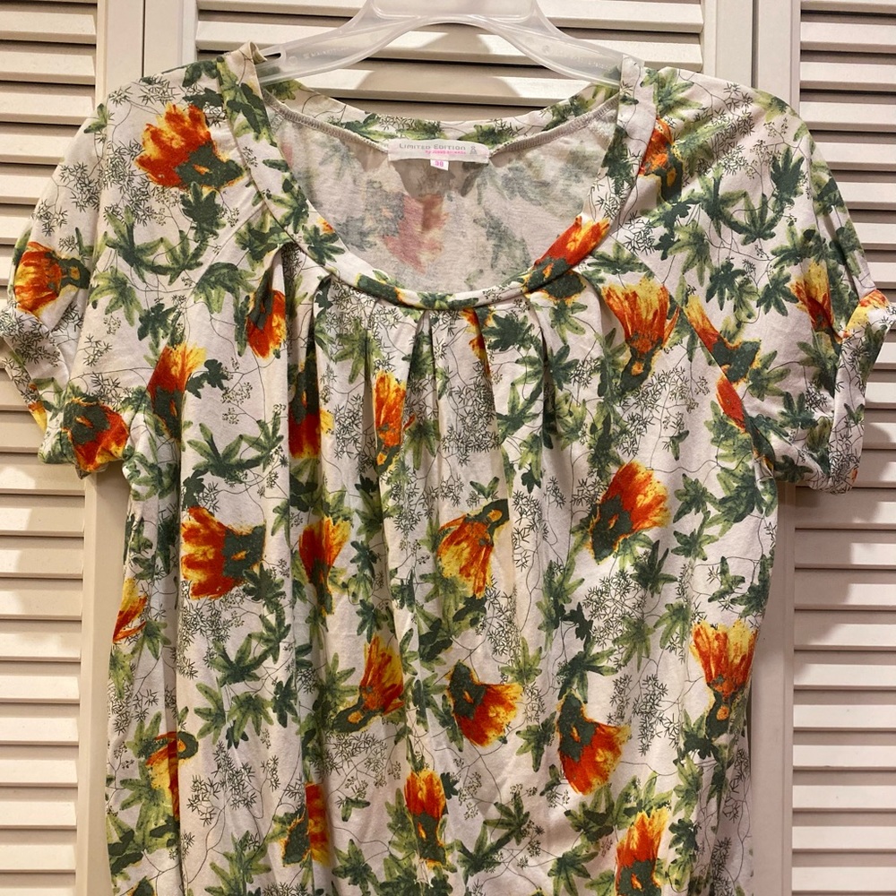 Vintage Floral Design Junko Shimada (Japanese designer). Size 38